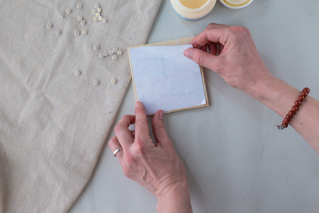 Mühle Brettspiel selber machen Foto auf Holz übertragen